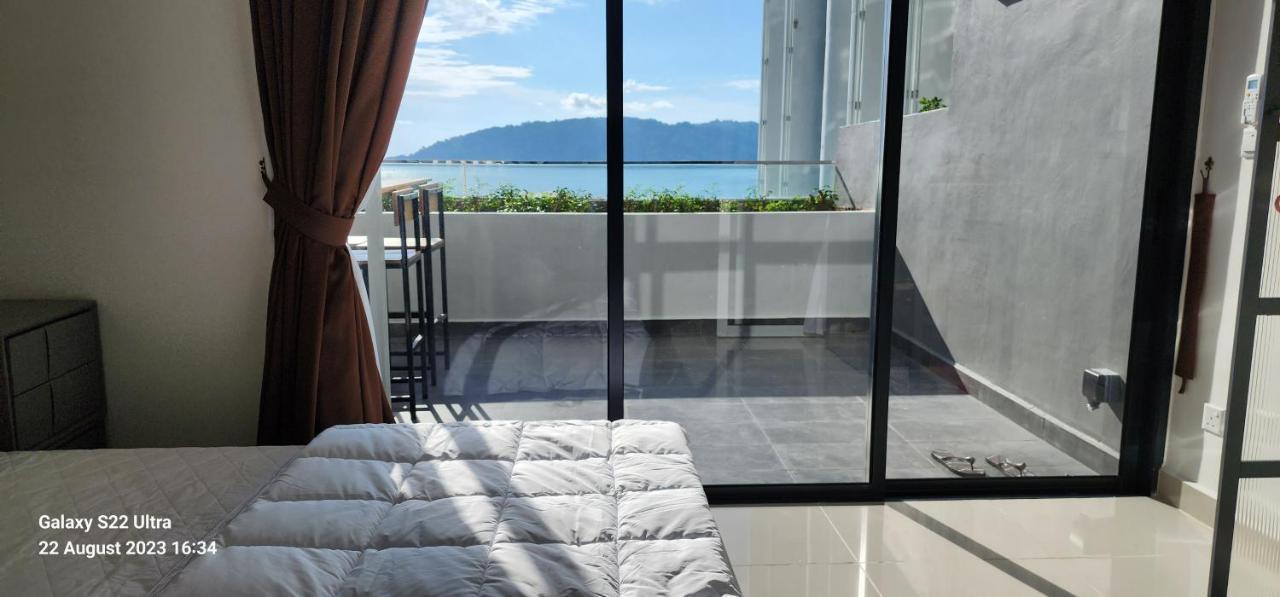 The Shore Ns Studio Suites Sea View Кота-Кинабалу Экстерьер фото